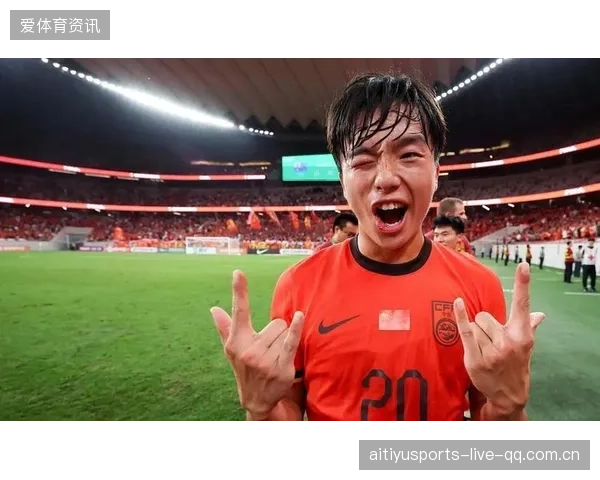 李镇全缺席两个月:从“网红”到“传奇”背后的故事 李镇全缺席两个月:从“网红”到“传奇”背后的故事